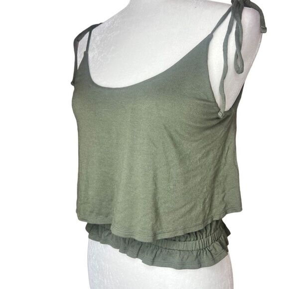 Express ruffled smocked flowy crop top size XS - Picture 2 of 6